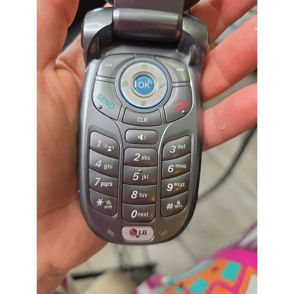 LG VX8300 Verizon Wireless Cell Flip Phone 28mb Camera Mint Condition Untested - Picture 7 of 16